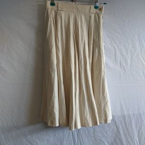 Vintage Jaeger Creme 100% Silk Culottes Gauchos Skort.  Size 6
